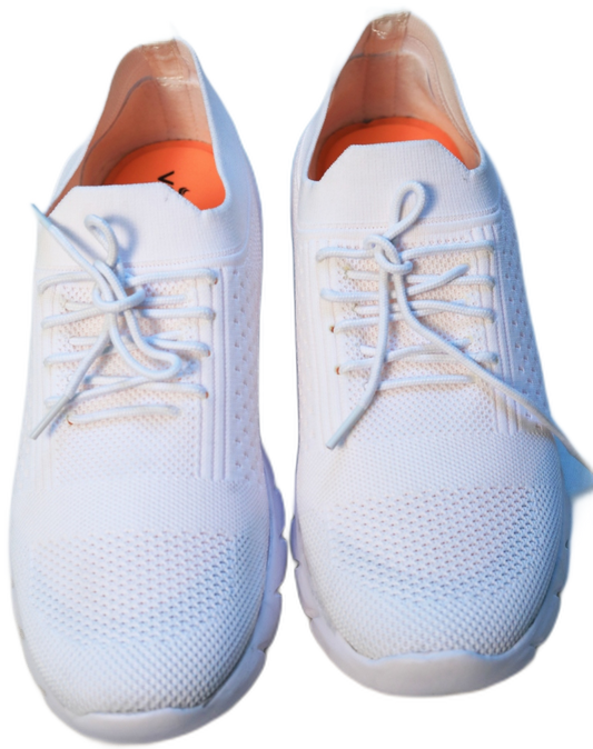 Vomax White Sports Shoes